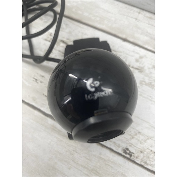 Logitech MINI Webcam Model V-U0012 (860-000237) Easy Clip-on Black - Picture 10 of 12